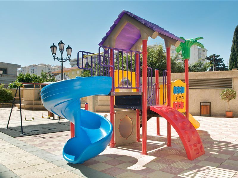 פואנגירולה Nuria Sol Apts מראה חיצוני תמונה